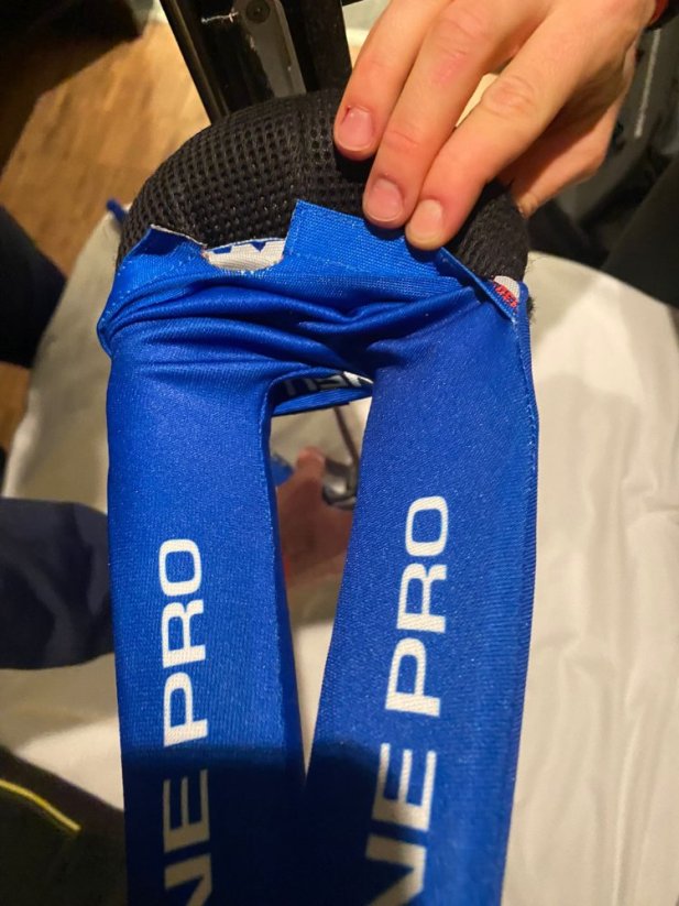 Designový převlek biathlonových popruhů - PINGU